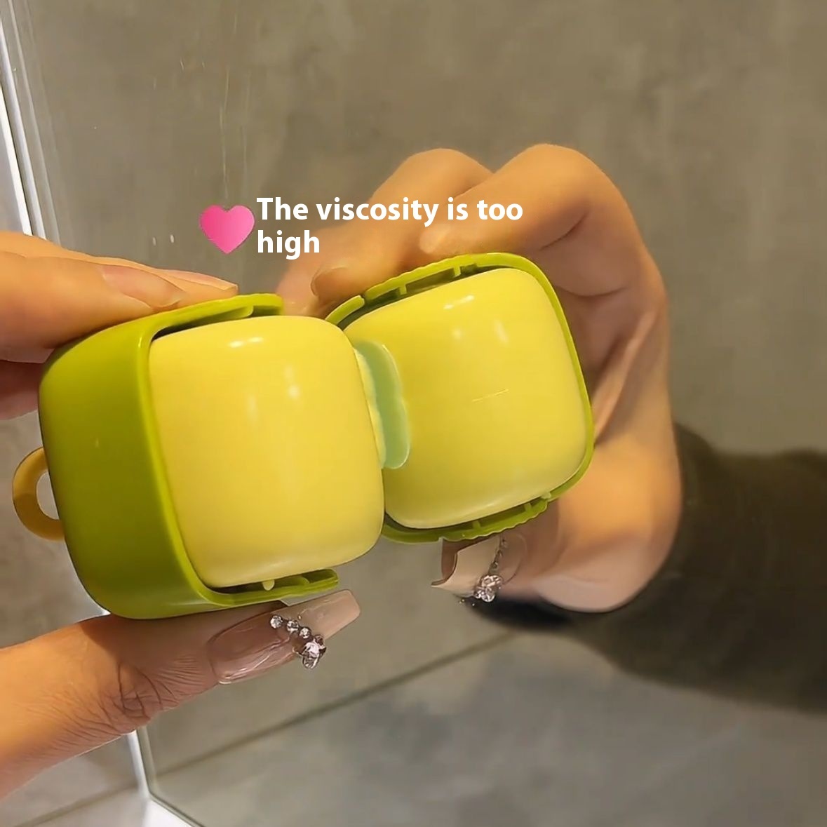 Removing Ball Roller Lent Remover - Image 4